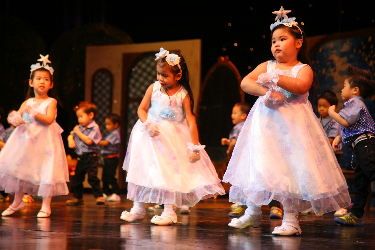 Varee_Annual_Performance 2013_Kindergarten_C1_024